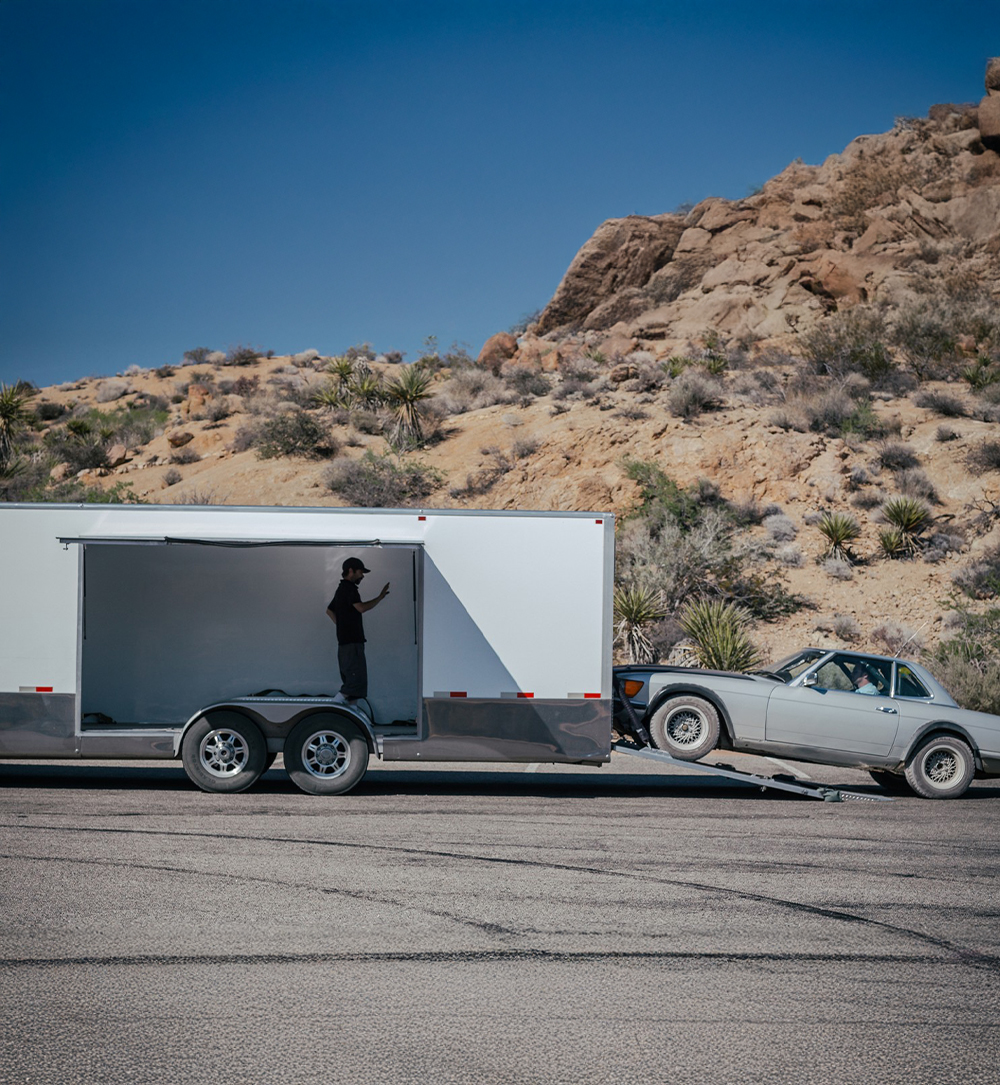 Hard-Side Enclosed Transport